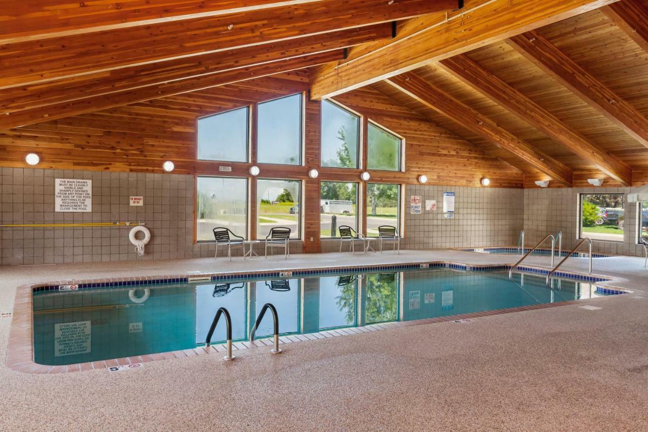 Mountainview And 3*